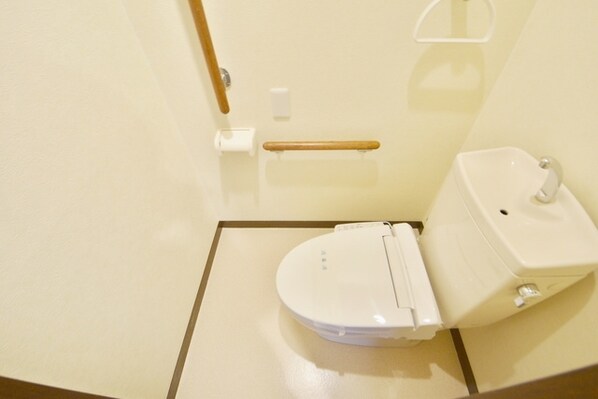 第2ゼルコーバ烏山の物件内観写真